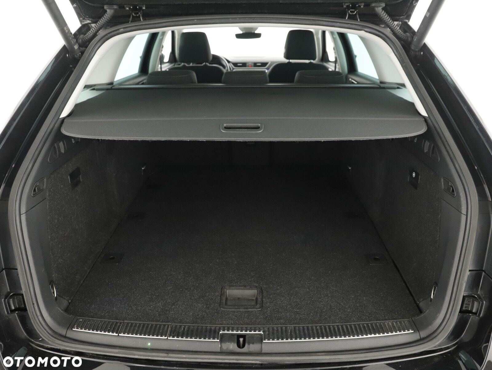 Skoda Superb 2.0 TDI SCR Style DSG - 25