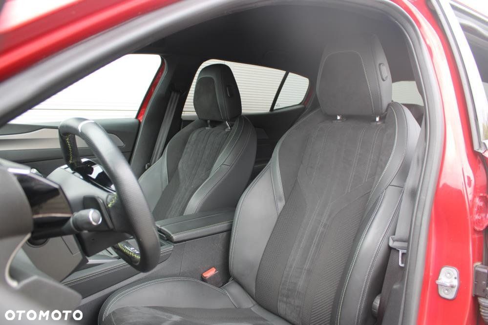 Peugeot 408 - 10