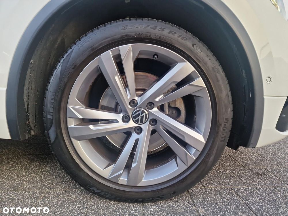 Volkswagen Tiguan 2.0 TDI SCR 4Mot R-Line DSG - 24