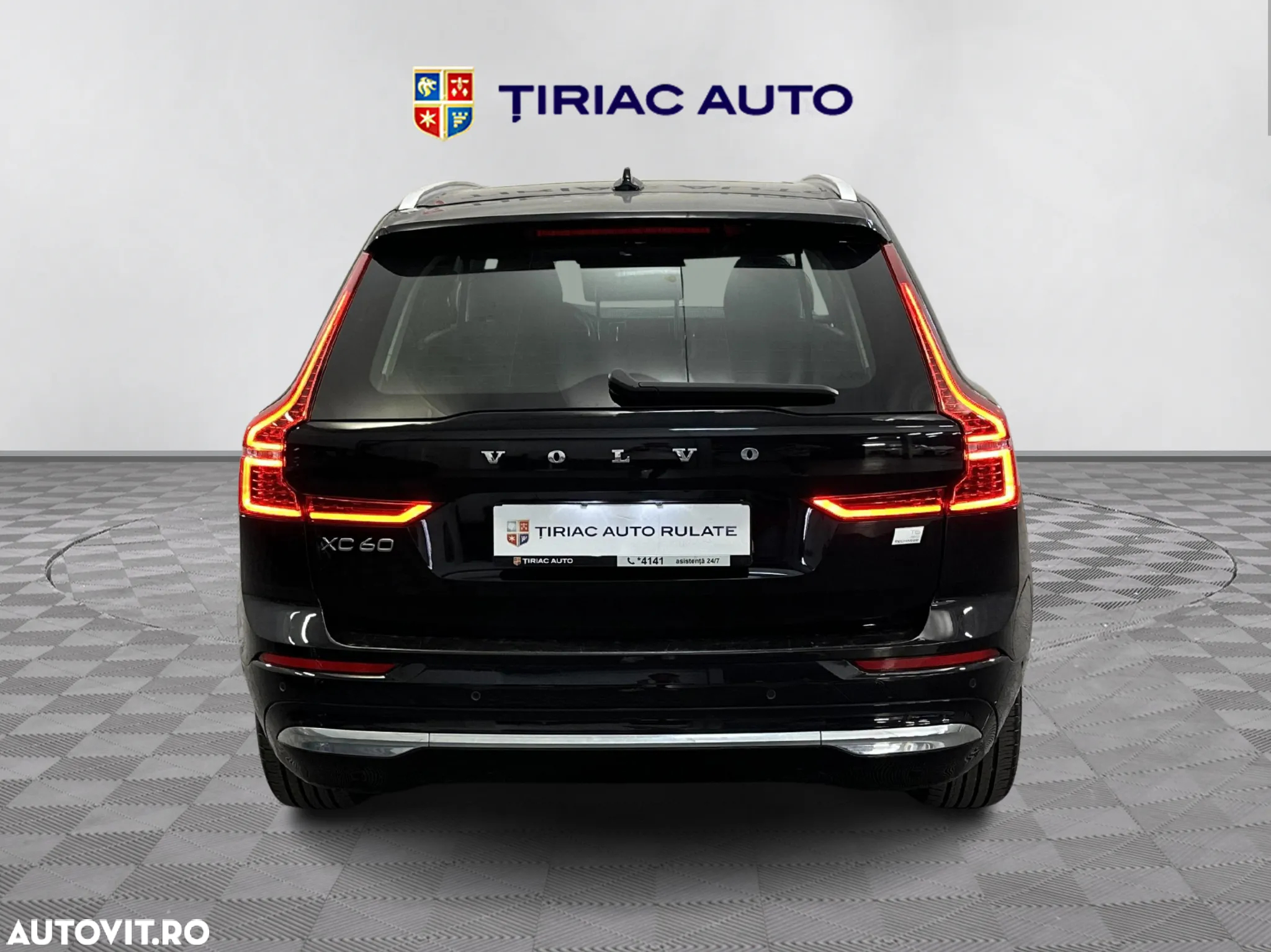 Volvo XC 60 T6 AWD Recharge Geartronic Inscription - 4