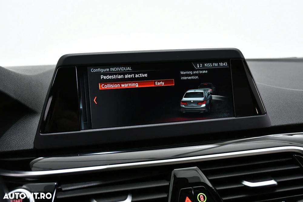 BMW Seria 5 520d Aut. - 30