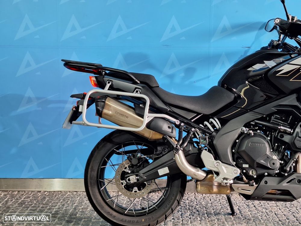 CF Moto 700MT ADV - 4