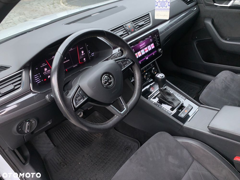 Skoda Superb 2.0 TDI 4x4 Sportline DSG - 9