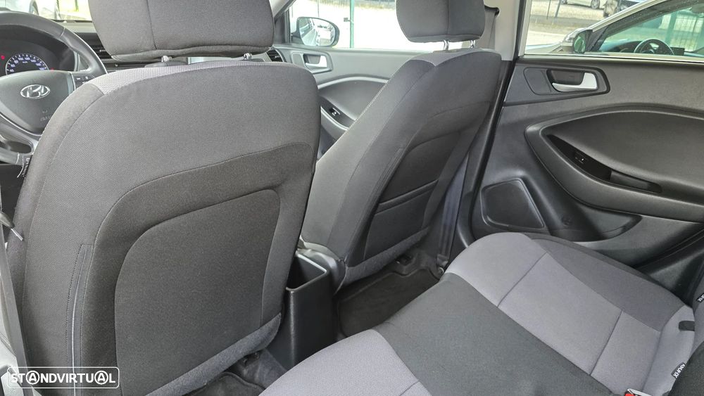 Hyundai i20 1.2 Comfort - 27