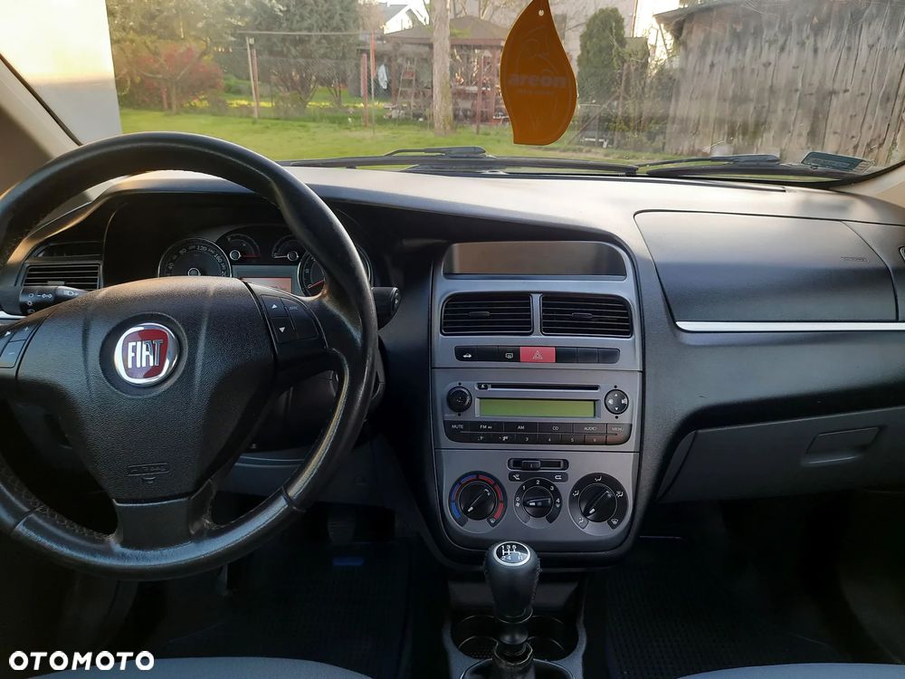 Fiat Linea 1.4 Fresh - 16