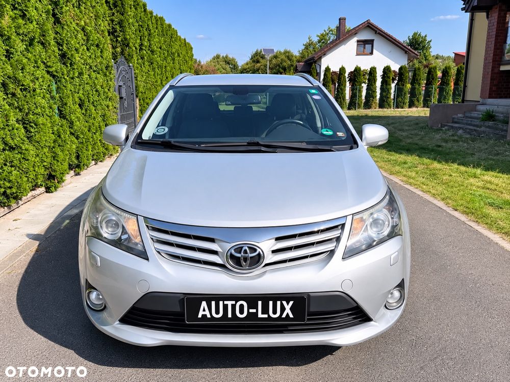 Toyota Avensis Touring Sports 1.8 Executive - 6