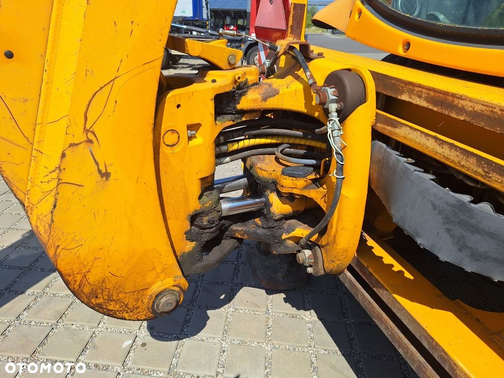 JCB 3 Cx Super 4X4 - 33