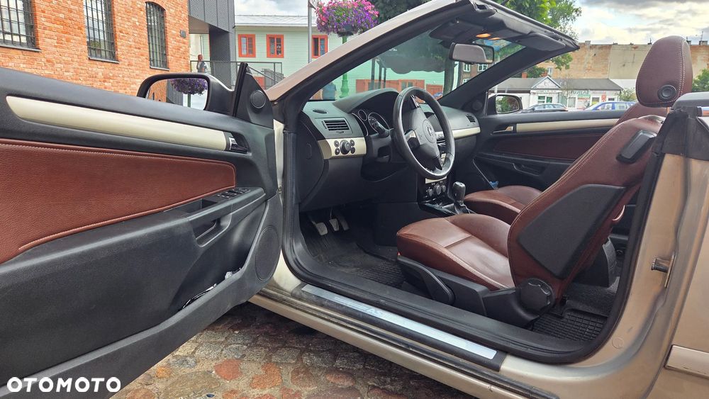Opel Astra 1.8 Enjoy - 17