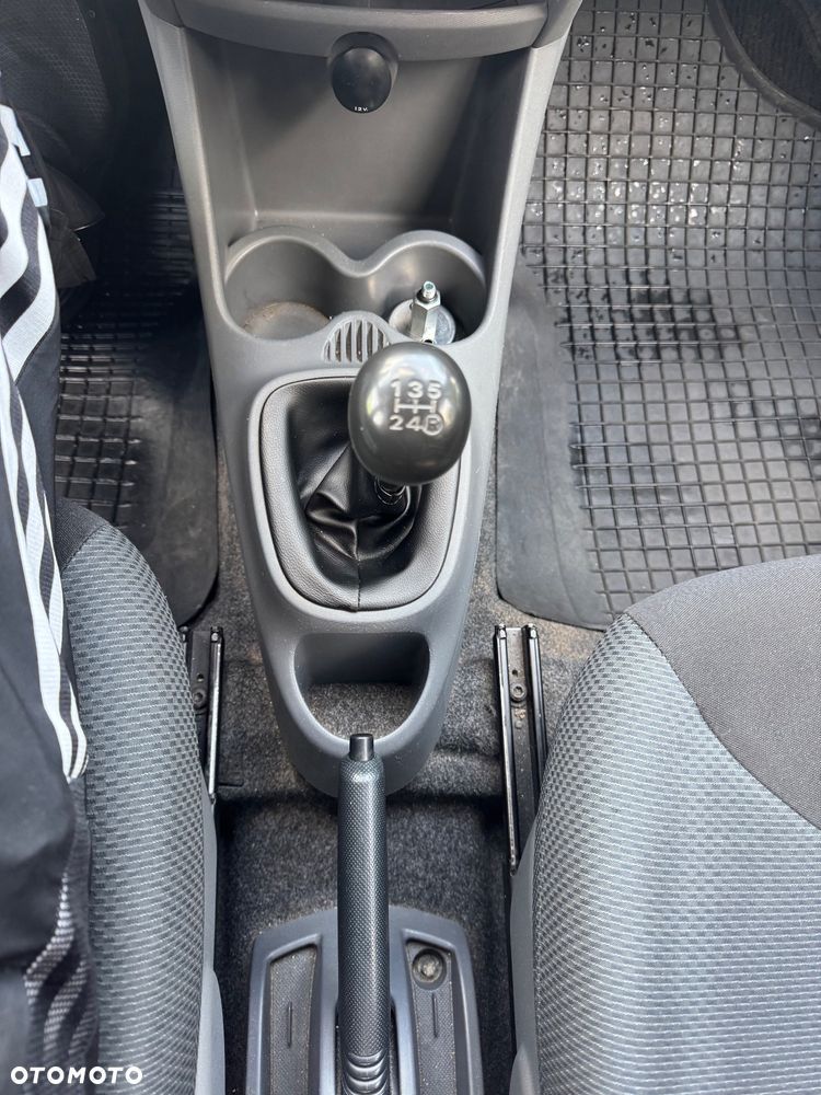 Toyota Aygo City - 7