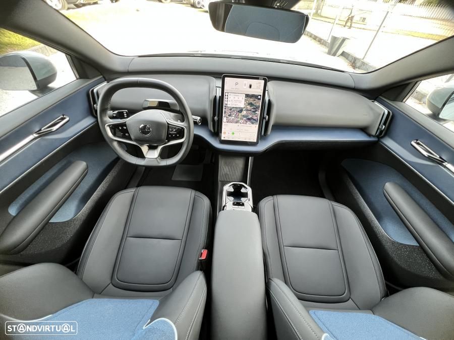 Volvo EX30 69 kWh Single Motor Extended Range Core - 29