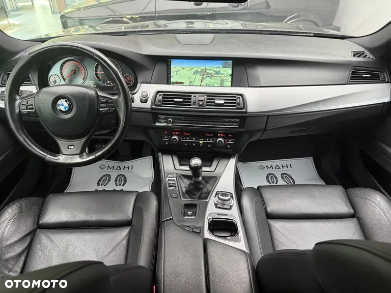 BMW Seria 5 520i - 20