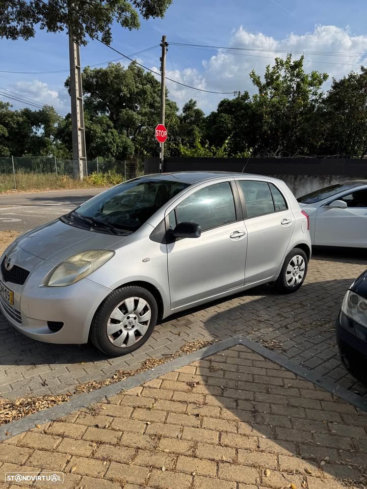 Toyota Yaris 1.4 D-4D - 6
