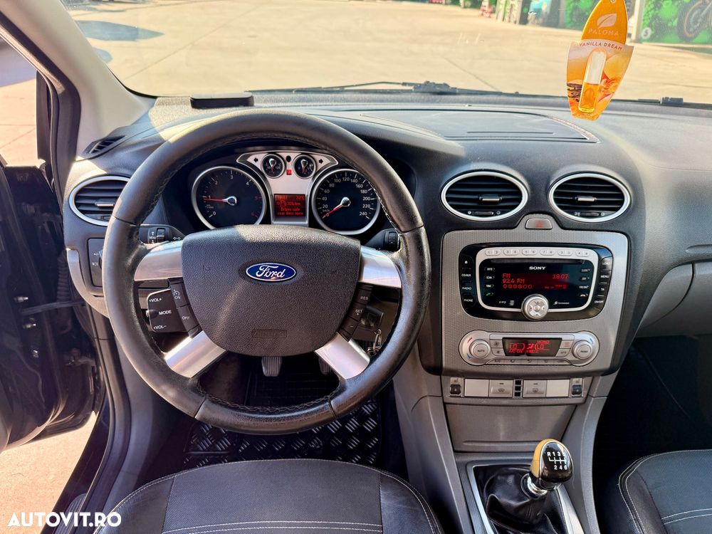 Ford Focus 2.0 TDCI 136 Titanium - 9