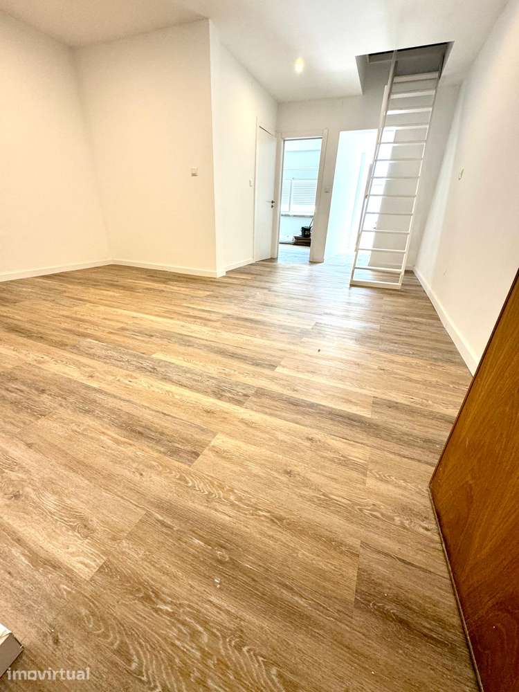Duplex na Rua D. Filipa de Lencastre - Grande imagem: 3/10