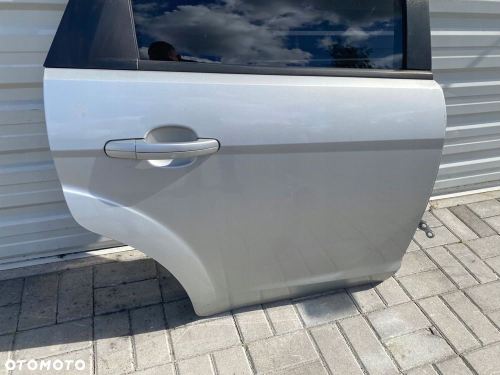 drzwi prawy tył prawe tylnie ford focus mk2 lift kod lakieru: 03 kombi eu - 5