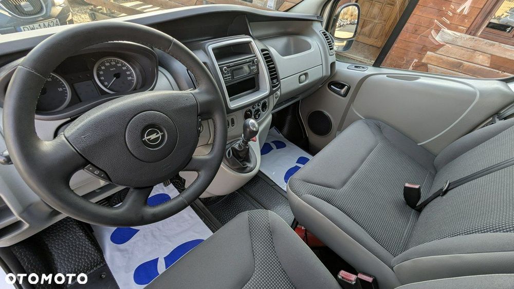 Opel Vivaro - 19