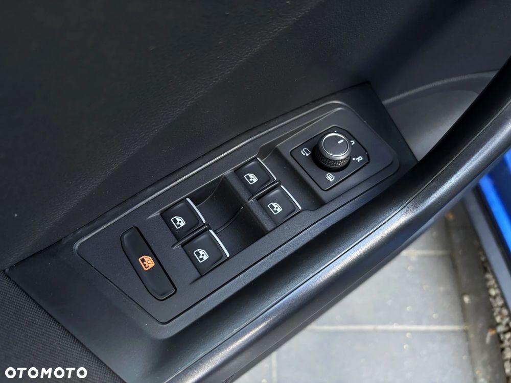 Volkswagen T-Roc 2.0 TDI SCR DSG Style - 32