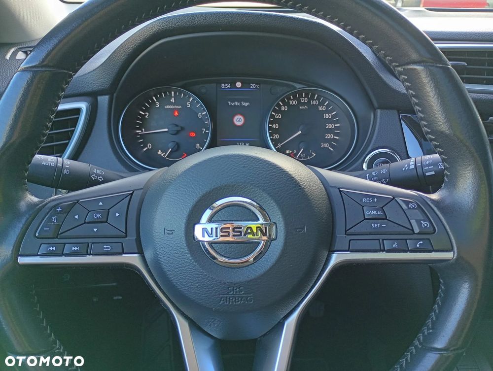 Nissan Qashqai 1.3 DIG-T N-Connecta EU6d - 17
