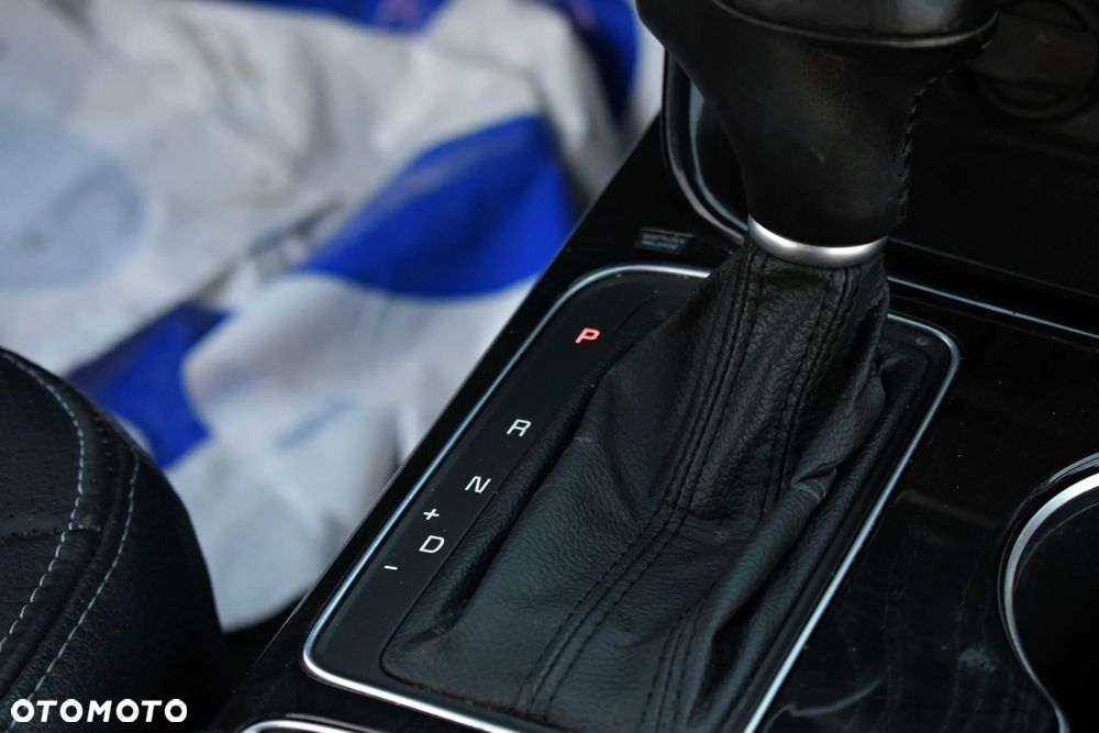 Kia Sorento 2.4 GDI XL 7os - 38