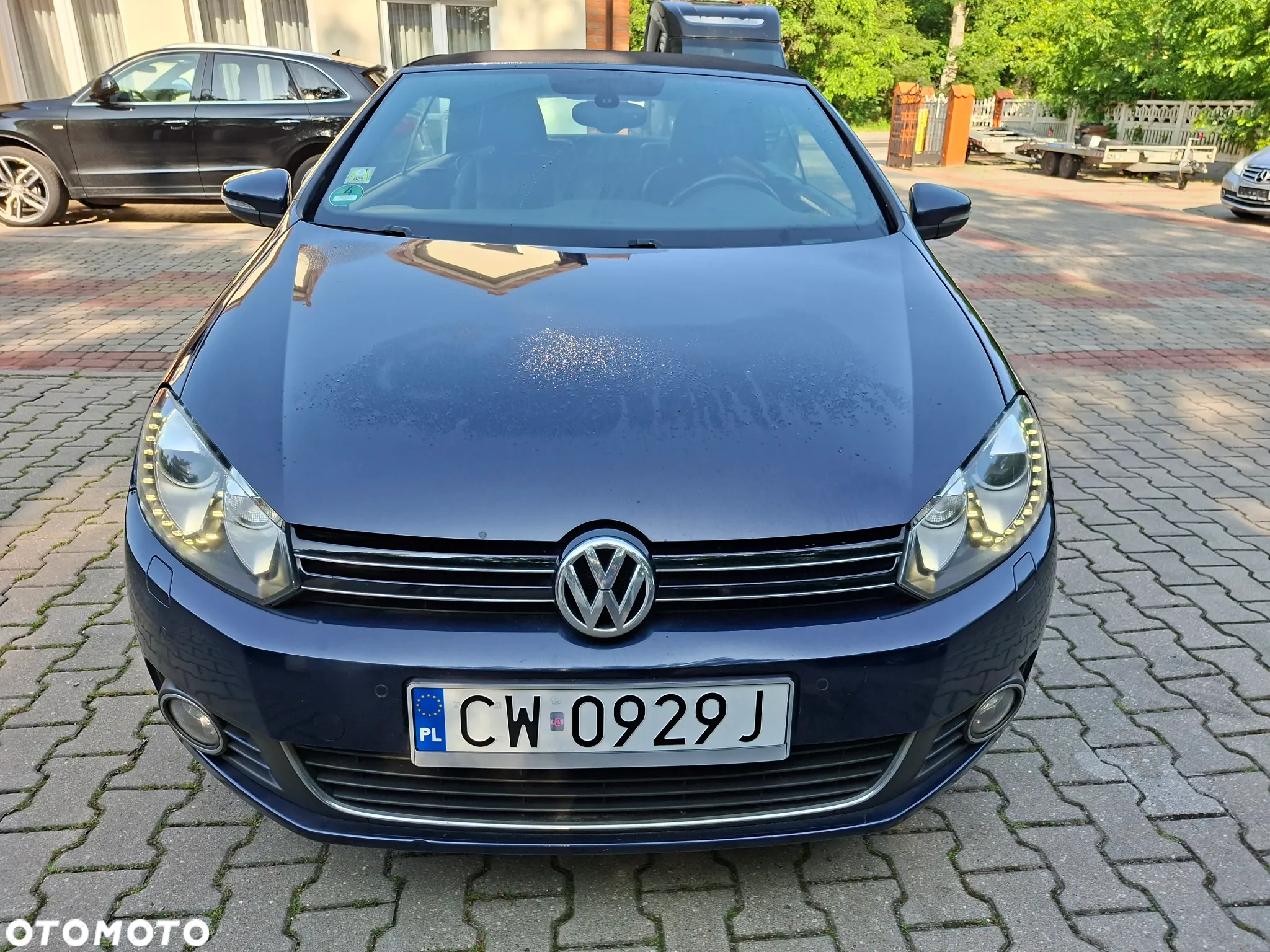 Volkswagen Golf Cabrio 2.0 TDI BlueMotion Technology Exclusive - 3