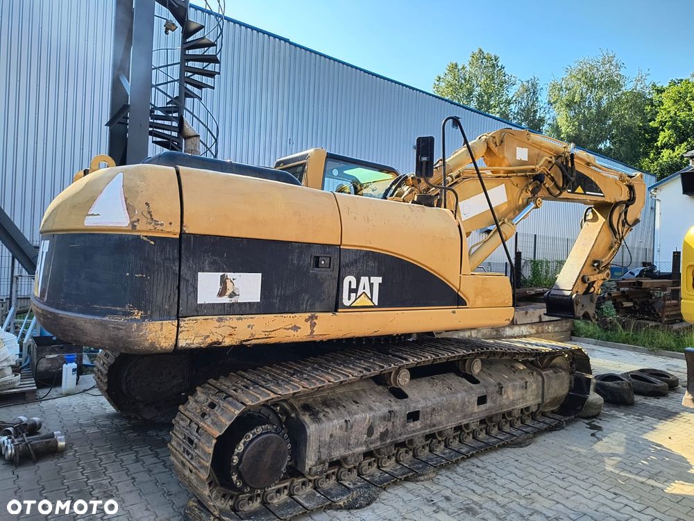 Caterpillar 325 C - 8