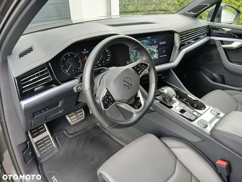 Volkswagen Touareg 3.0 V6 TDI 4Motion R-Line - 12