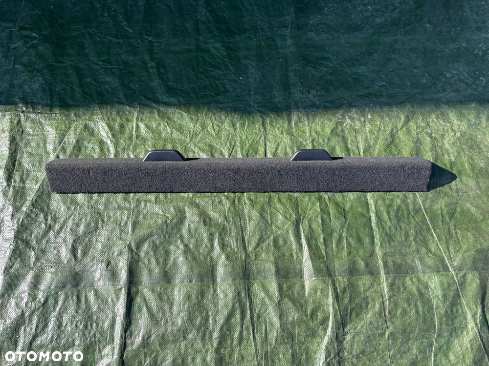 VW Tiguan  II 5NA listwa bagażnika 5NA868077A - 1