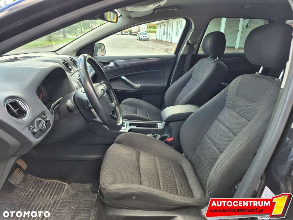 Ford Mondeo - 13