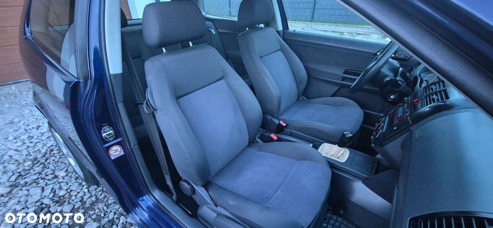 Volkswagen Polo 1.2 Tour - 12