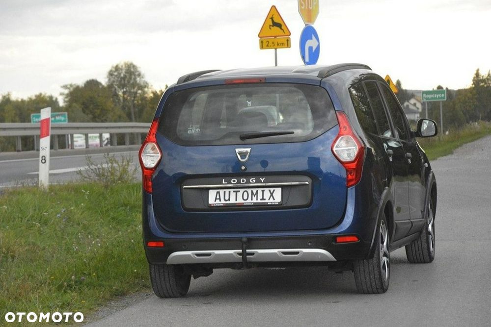 Dacia Lodgy SCe 100 Stepway - 8
