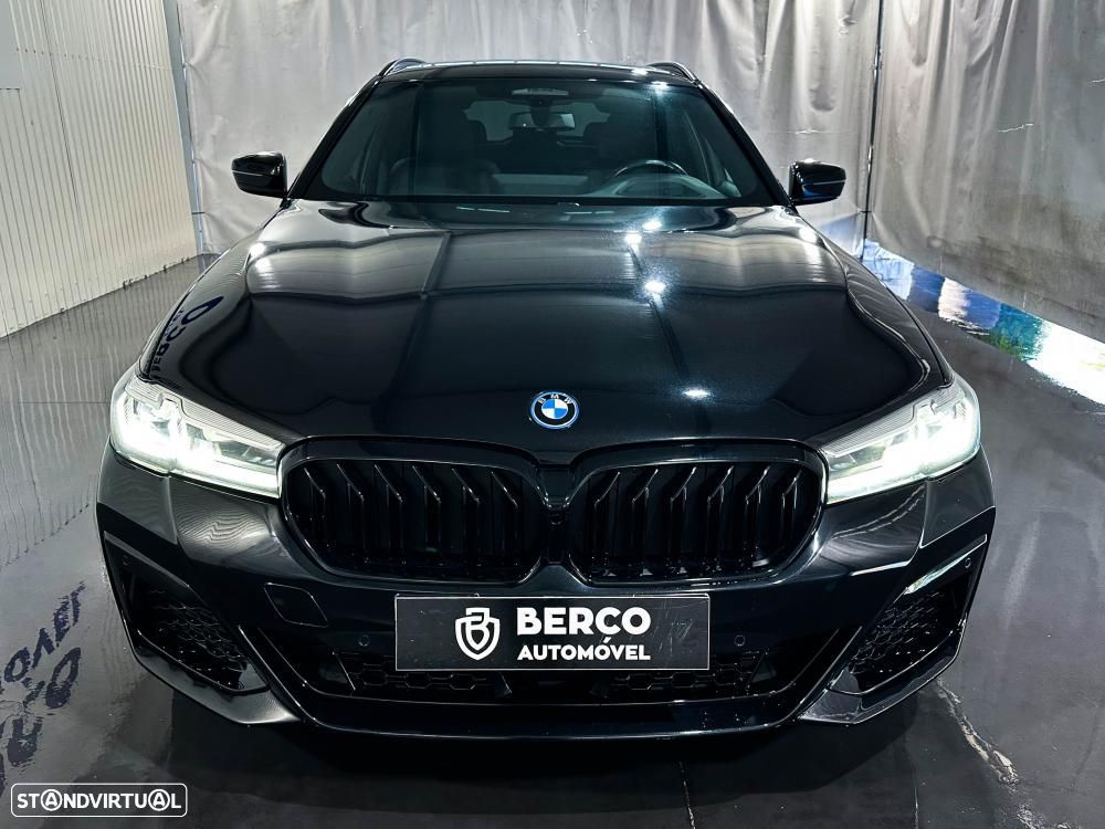 BMW 530 e Pack Desportivo M - 3