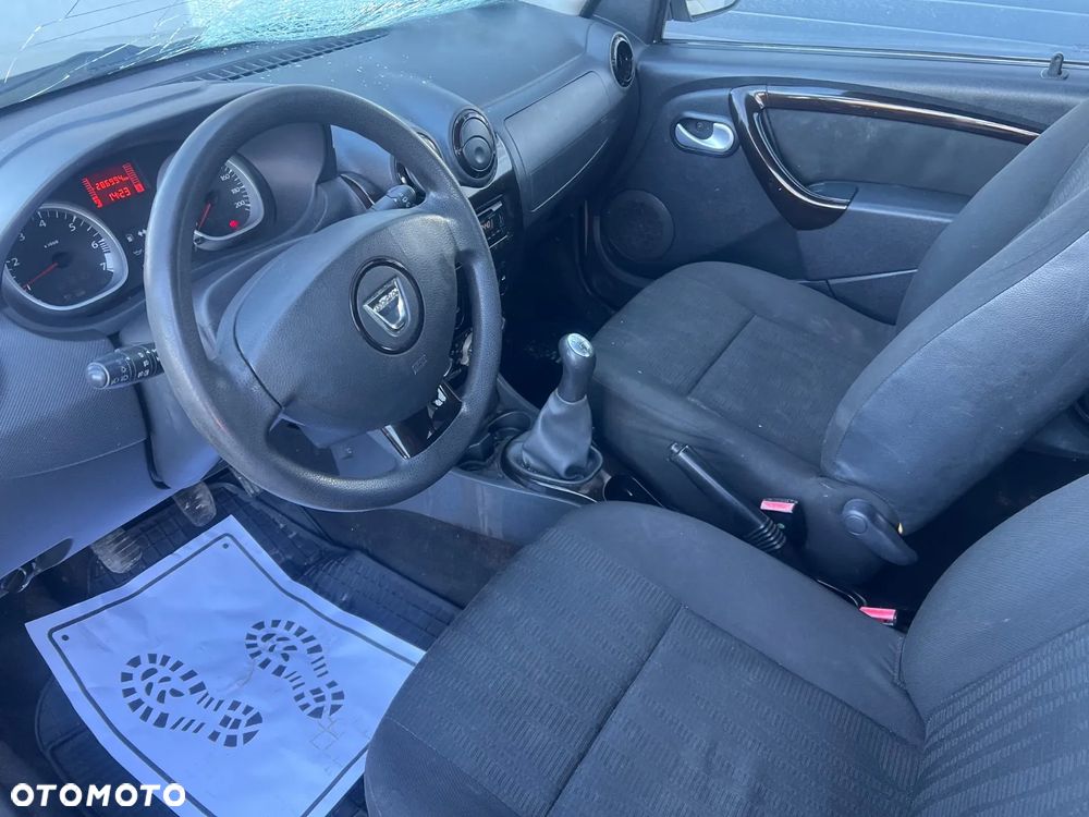 Dacia Duster 1.6 Laureate - 9