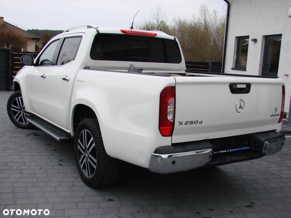 Mercedes-Benz Klasa X - 10