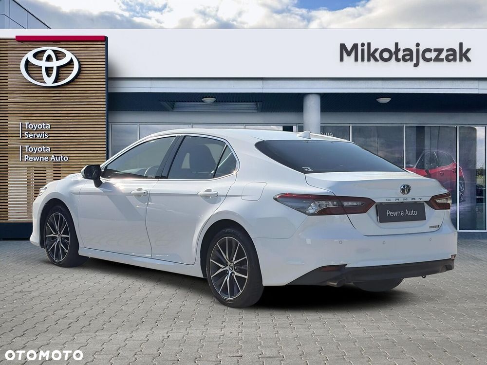 Toyota Camry 2.5 Hybrid Executive CVT - 6