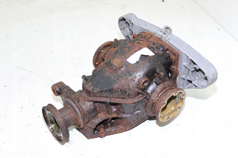 DYFER MOST TYŁ BMW 5 E39 528i 3.15 manual - 1