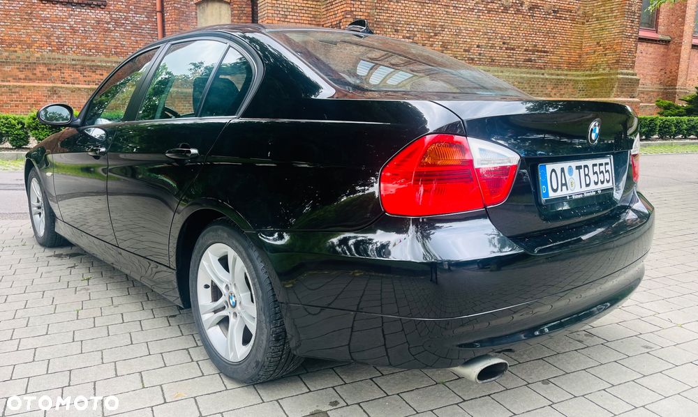 BMW Seria 3 318i Edition Sport - 3