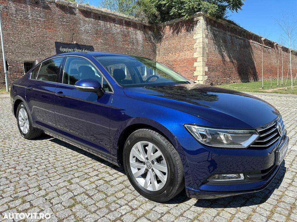 Volkswagen Passat - 8