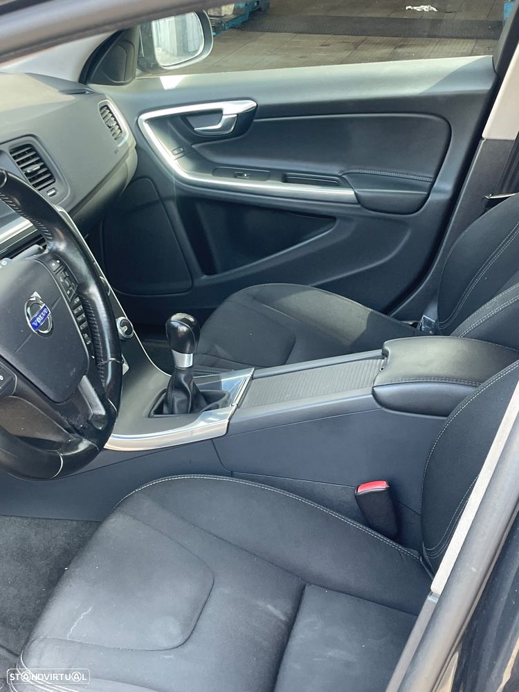 Volvo V60 D2 Kinetic - 10