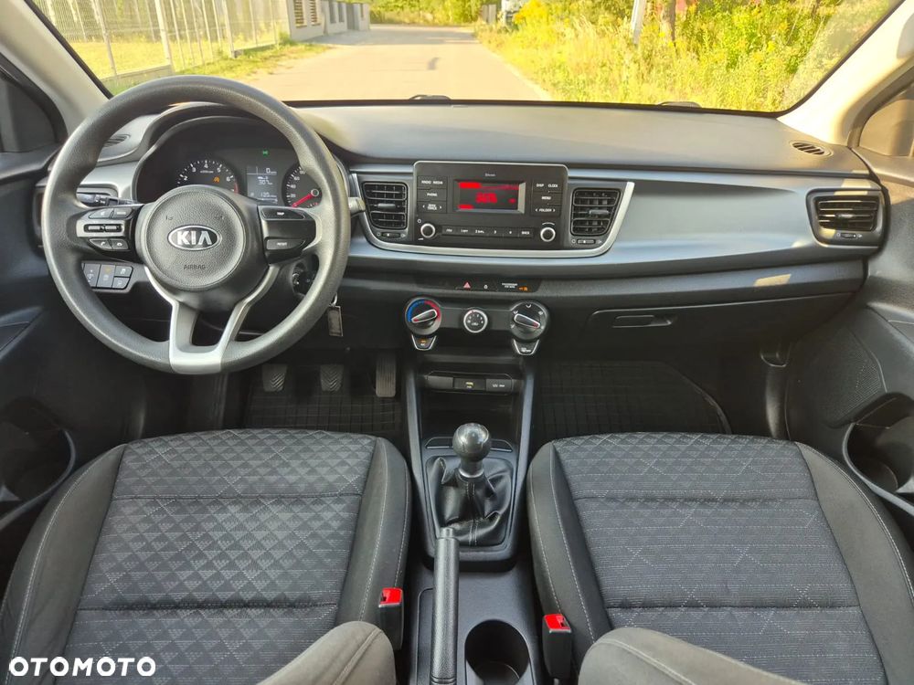 Kia Rio 1.2 M - 8