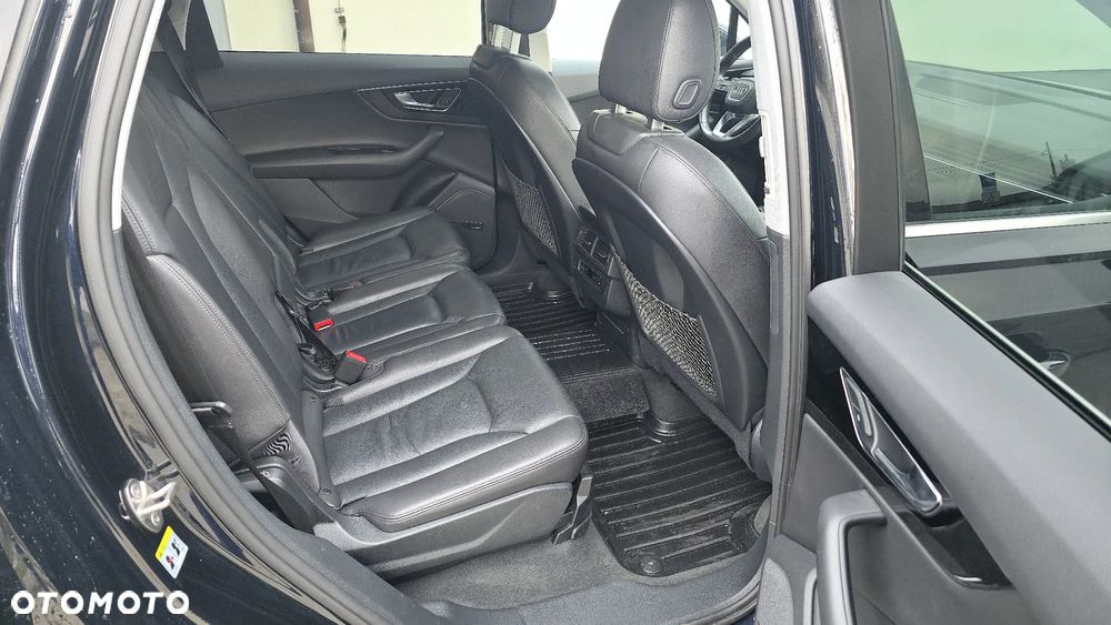 Audi Q7 3.0 TFSI Quattro Tiptronic - 33