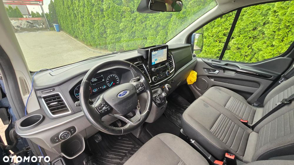 Ford Tourneo Custom 2.0 EcoBlue L2 Shuttle Bus Titanium - 10