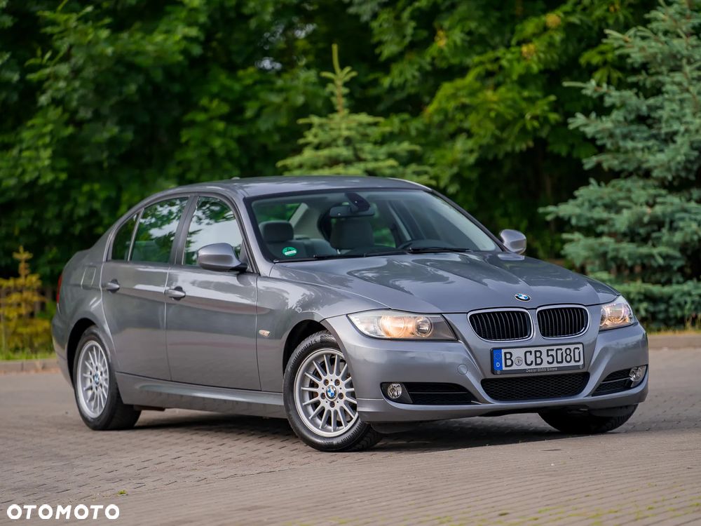 BMW Seria 3 318i Edition Exclusive - 5
