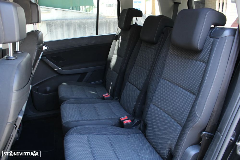 VW Touran 1.6 TDI Highline DSG - 33