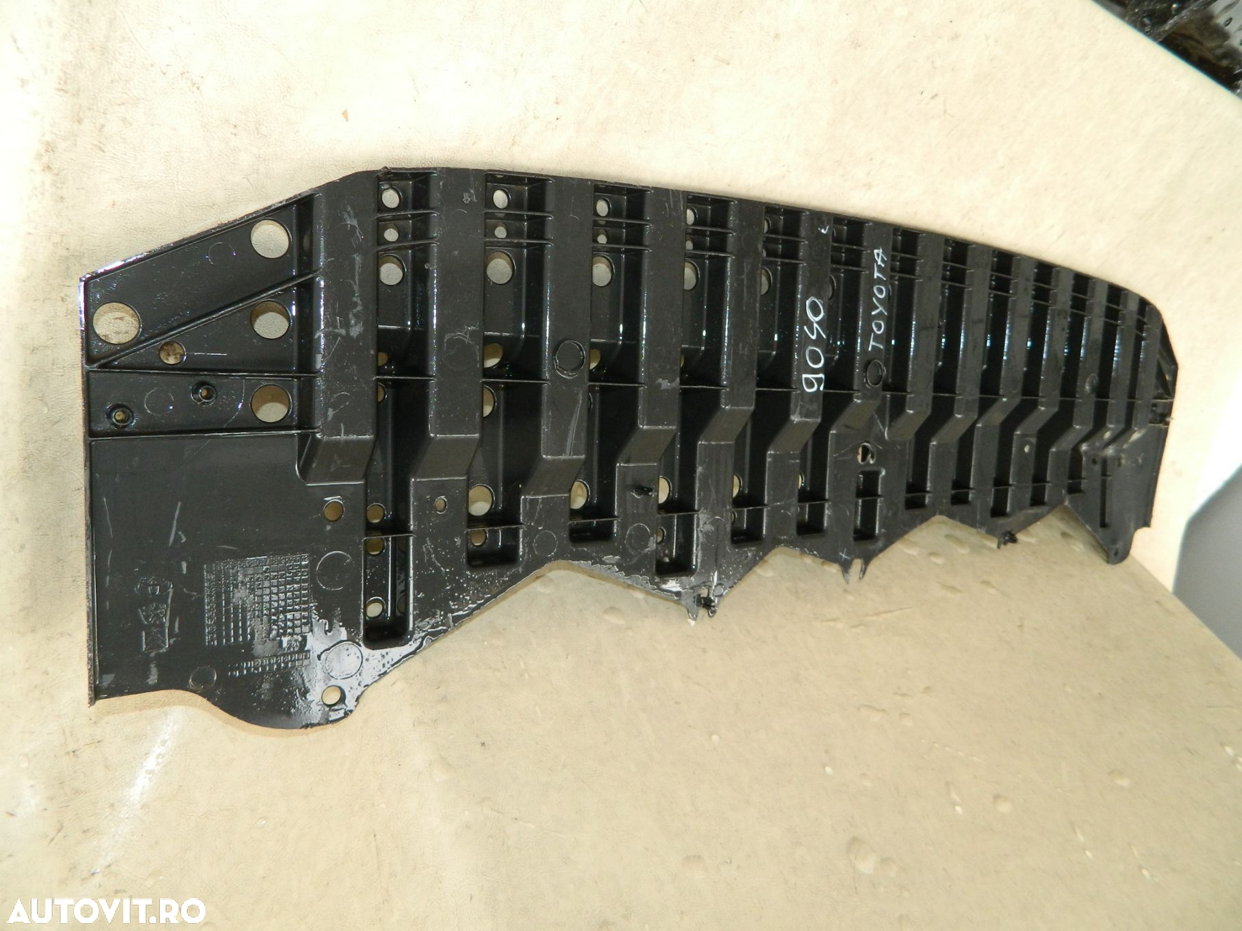 Scut radiatoare Citroen C1  /  Toyota Aygo  /  Peugeot 107, 2012, 2013, 2014,, 52618-0H020 - 5