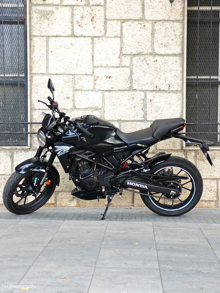 Honda CB CB300R Neo Sport Café - 7