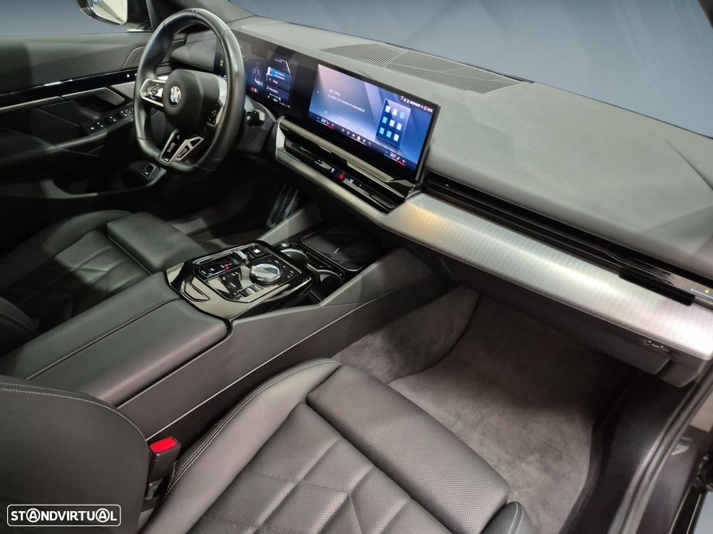 BMW 520 d Pack Desportivo M - 30