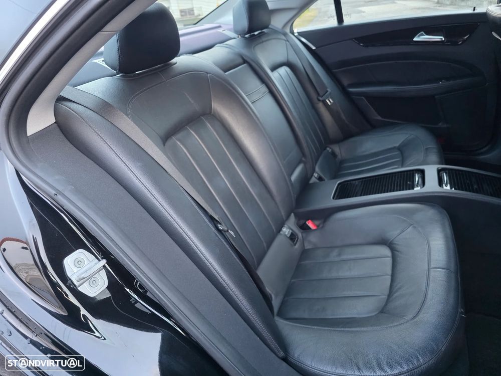 Mercedes-Benz CLS 250 CDI DPF BlueEFFICIENCY 7G-TRONIC - 23