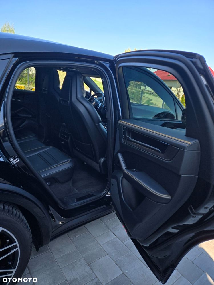 Porsche Cayenne - 13
