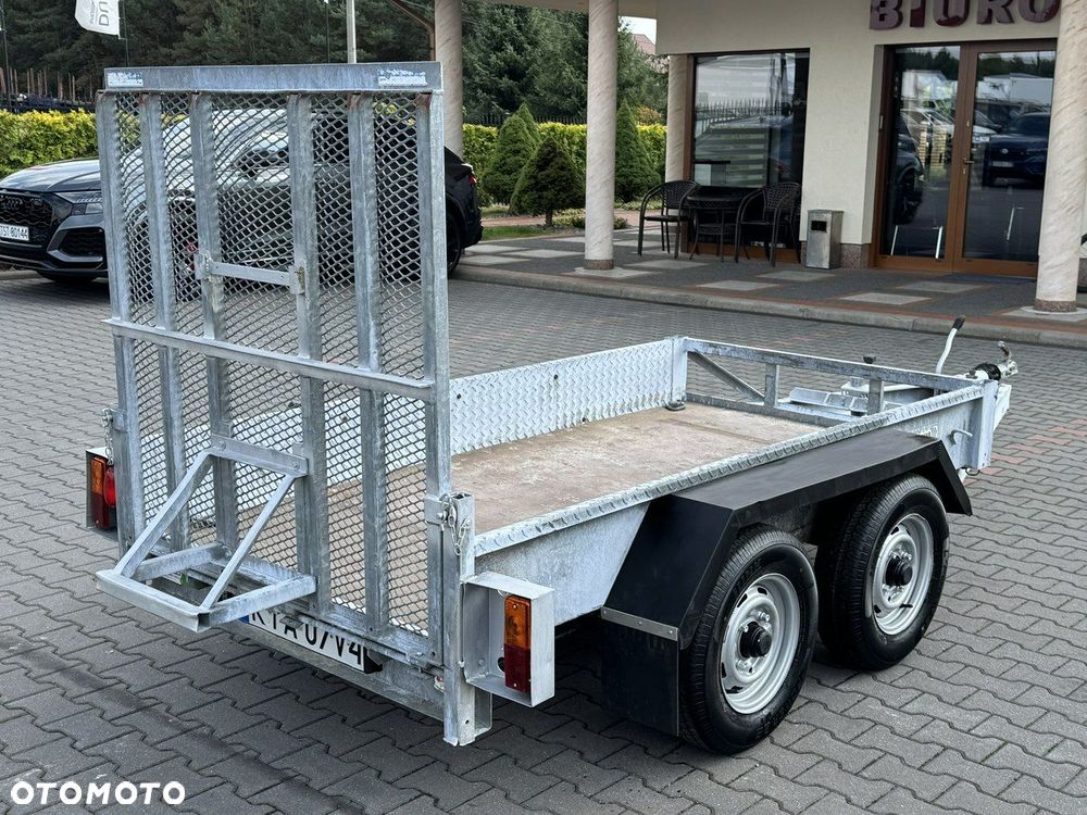 Titan Ciężarowa Pod minikoparkę sprzęt budowlany 2-osiowa Super Stan - 2