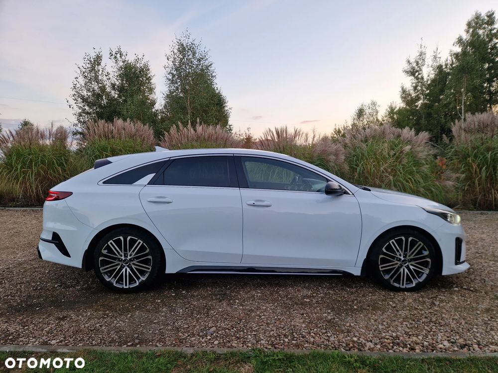 Kia ProCeed 1.6 CRDi GT Line DCT - 10